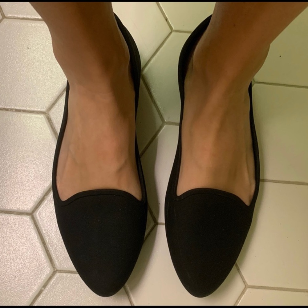 Waterproof black flats